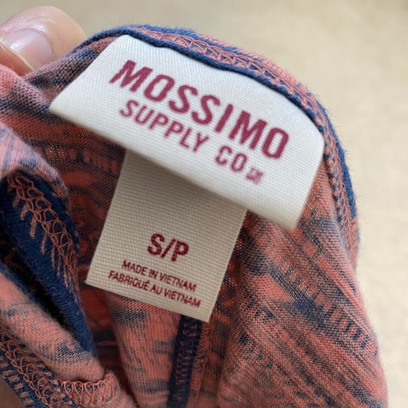 Mossimo aztec tank size small - Picture 3 of 3